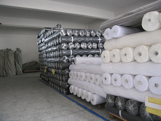 weft interfacing package and warehouse